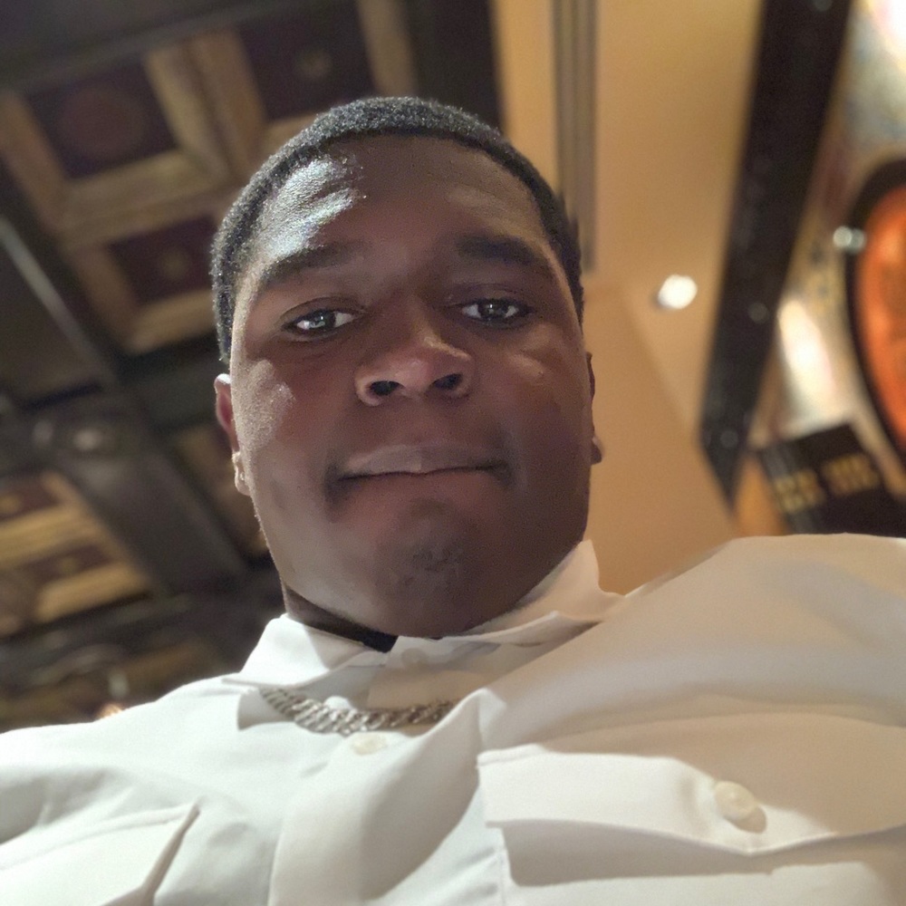 Meet your Posher, Deshaun